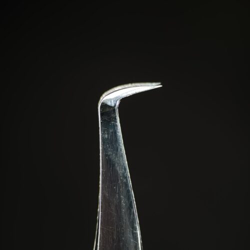 Volume Boot 90° Tweezer - Manual Sharpening